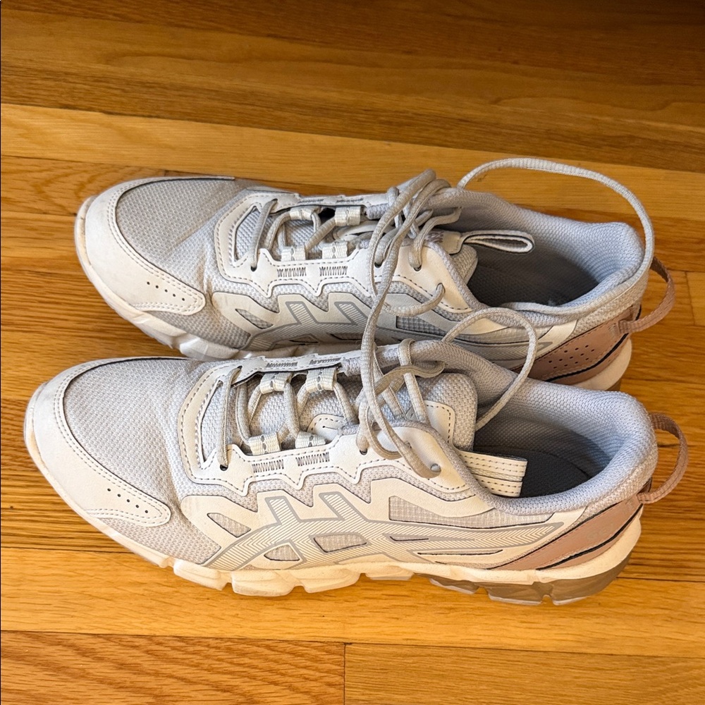 Asics Women's Light Gray Athletic Sneakers